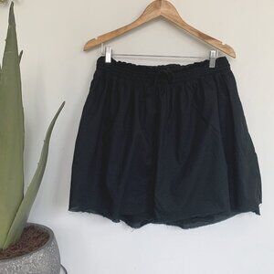 GAP lightweight raw edge black cotton mini skirt Medium